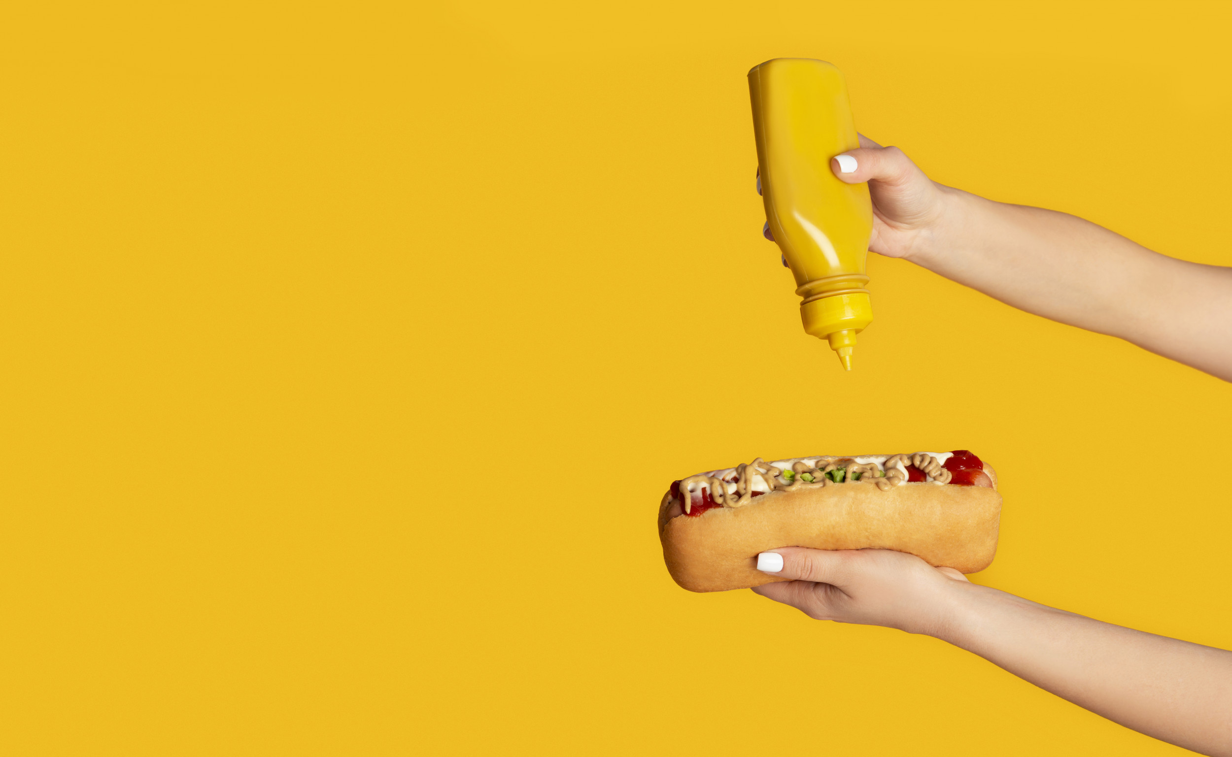 Woman Shows Why We've Been Eating Hot Dogs Wrong Our Whole Lives Newsweek