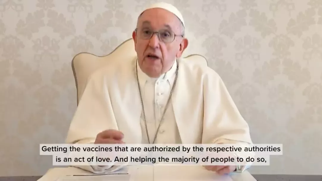 Francis Vaccine PSA Initiated By Chicago Priest Who Gave Last Rites to Victims of Pandemic