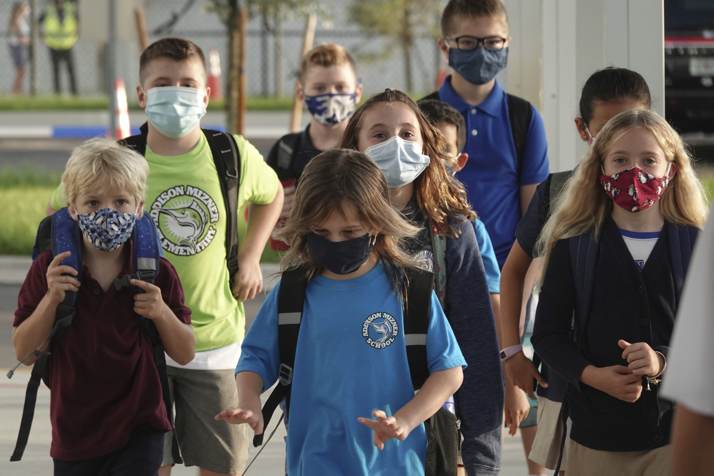 Four Of Florida's Five Largest School Districts Shun Ron DeSantis' Mask ...