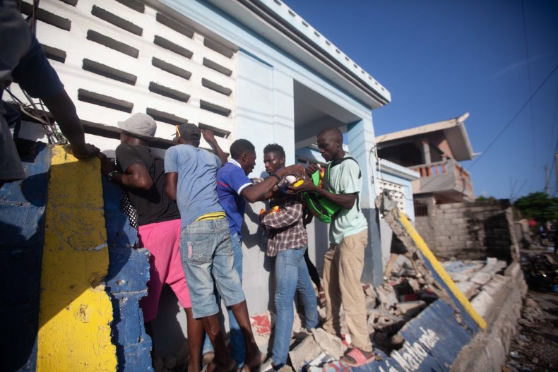 Haitian Gangs Kidnap Doctor, Surgeon
