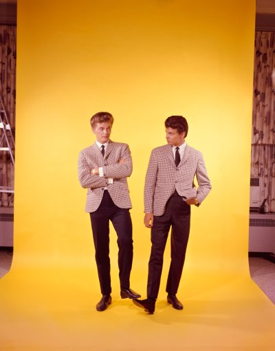 Studio portrait of pop The Everly Brothers.