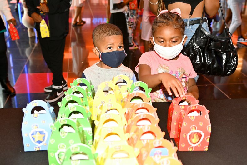 Children Wear Masks in Atlanta, Georgia