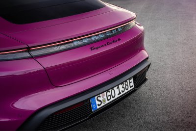 2022 Porsche Taycan 2022 Porsche Taycan