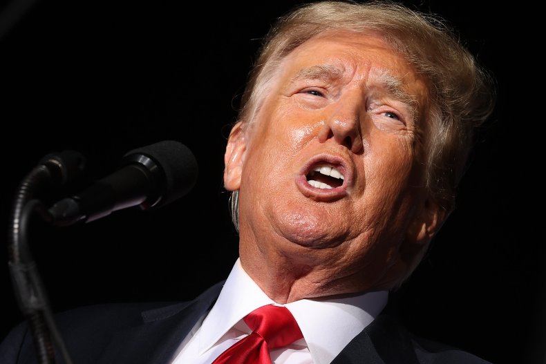 donald trump speaking at alabama rally