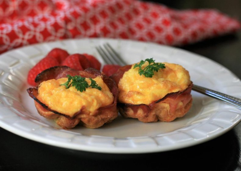 Keto cheesy bacon and egg cups