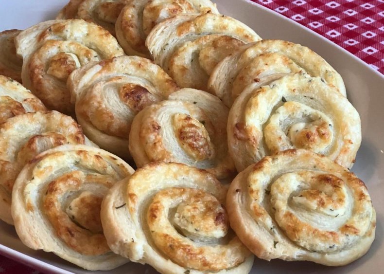 Easy 3-ingredient cheese pinwheels