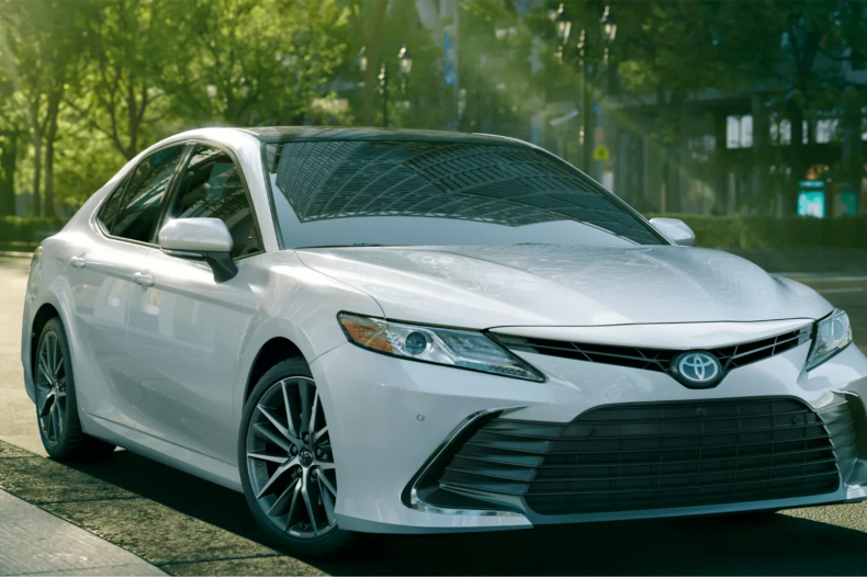 2021 Toyota Camry Hybrid