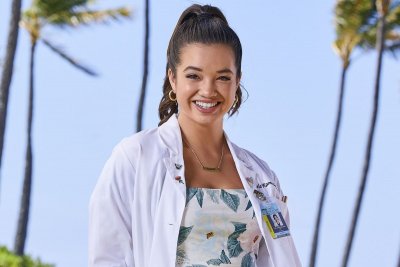 Peyton Elizabeth Lee as Doogie Kamealoha M.D. Peyton Elizabeth Lee as Doogie Kamealoha M.D.