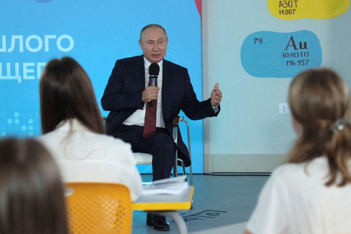 Vladimir Putin speaks to students