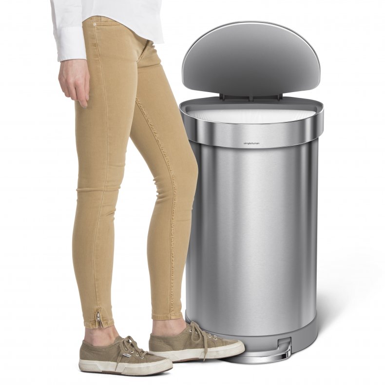 The 11 Best Kitchen Trash Cans Under 150 The 11 Best Kitchen Trash Cans Under 150, What Size Should A Kitchen Trash Can Bed Bath And Beyond
