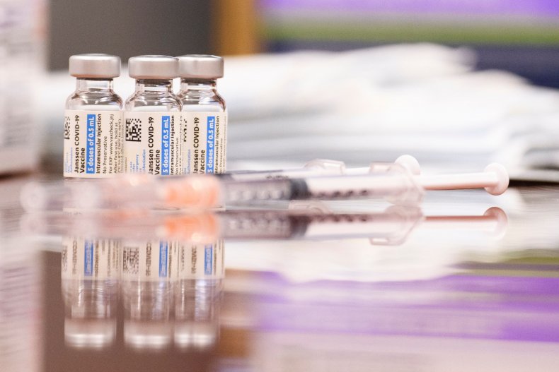 COVID-19 vaccine Georgia mom mask mandate