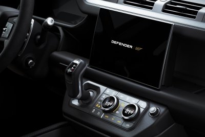 2022 Land Rover Defender V8 Bond Edition