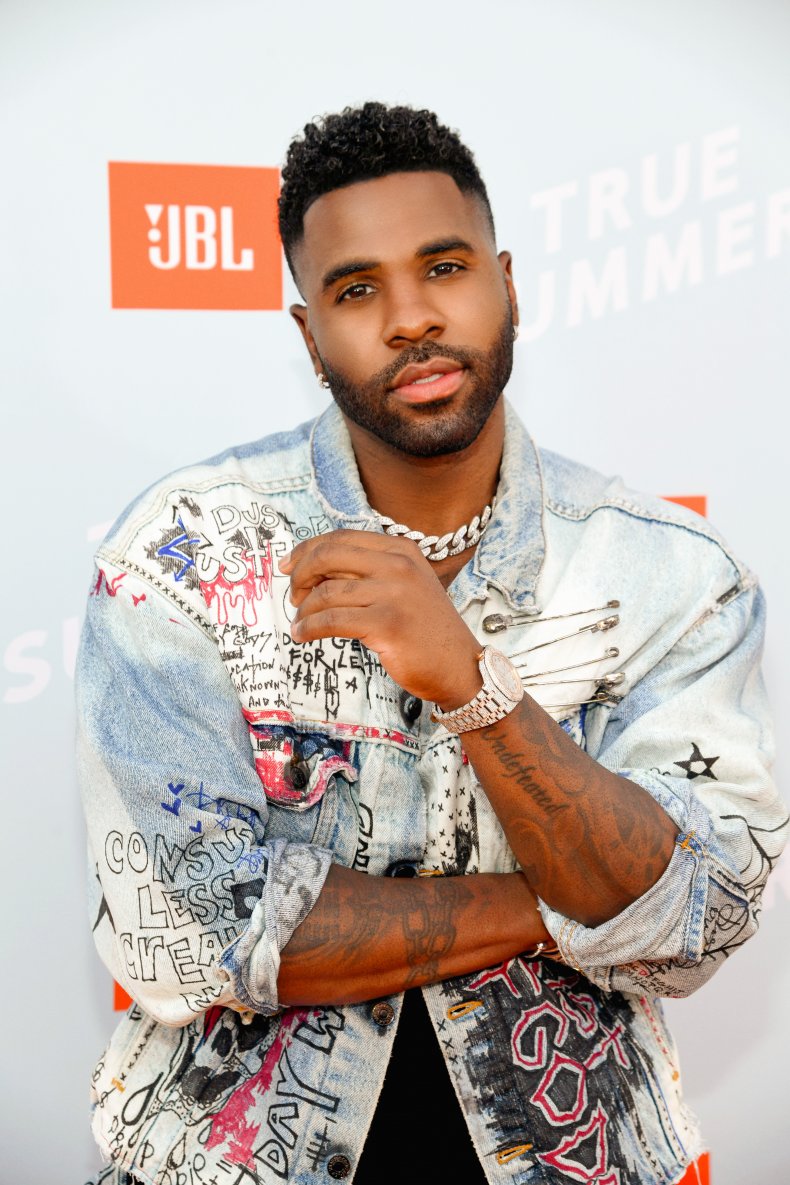 Jason Derulo on the red carpet