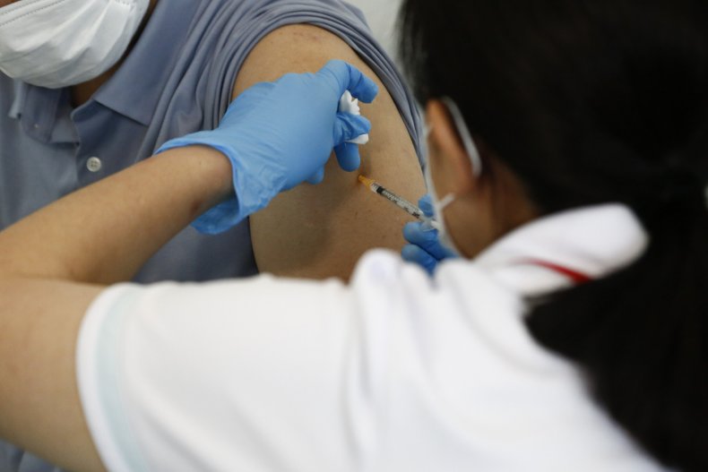 Moderna vaccine given in Japan 