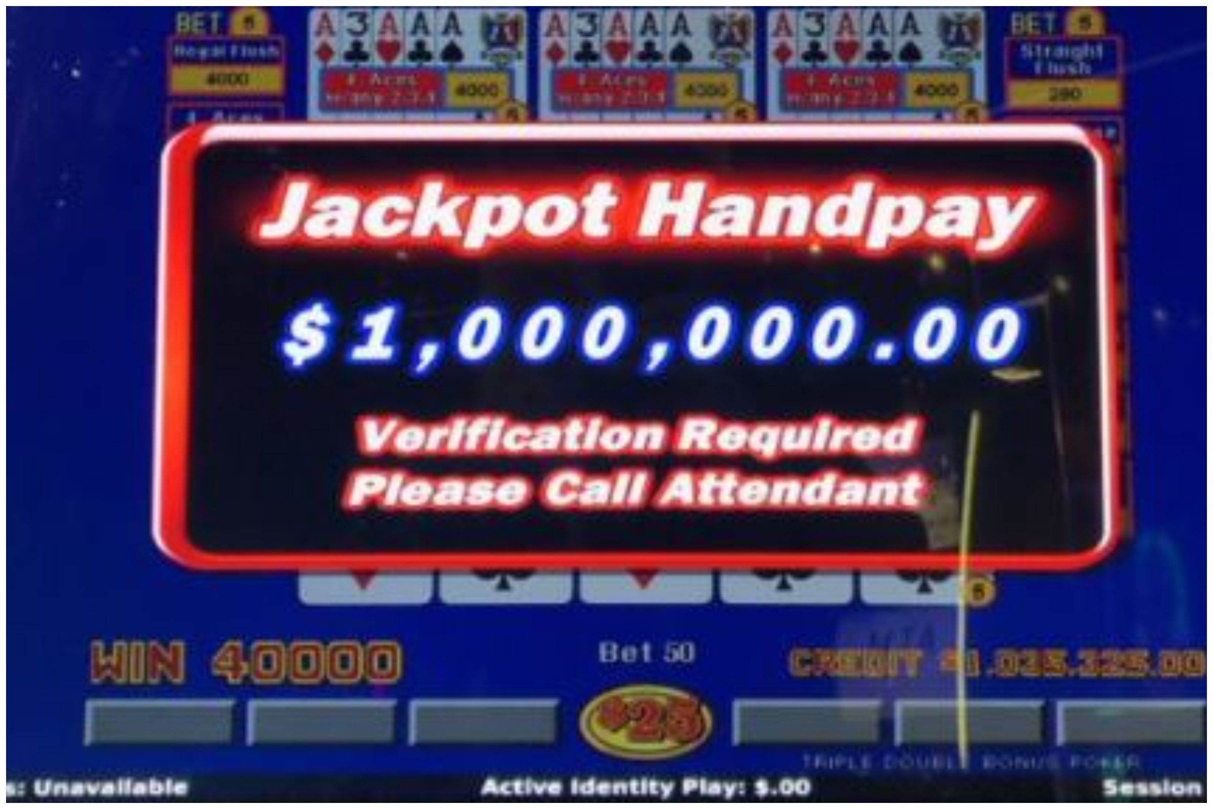 Las Vegas Gambler Wins 'Record' 1 Million Jackpot on Labor Day