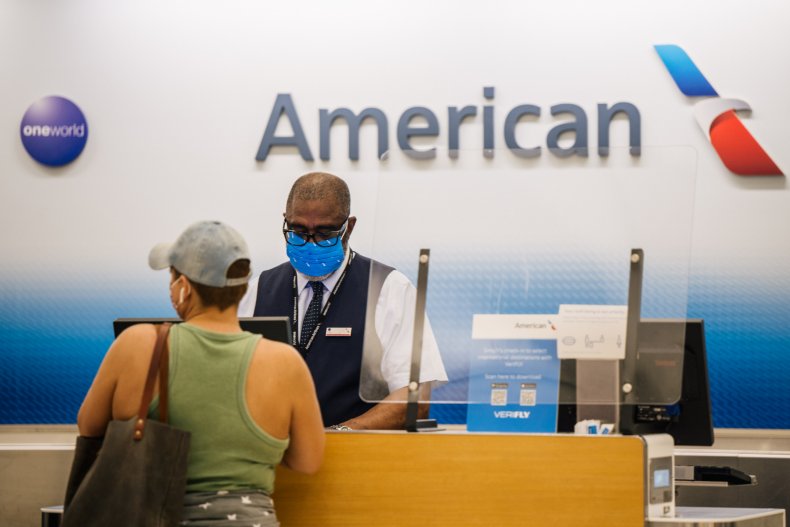 American Airlines Desk