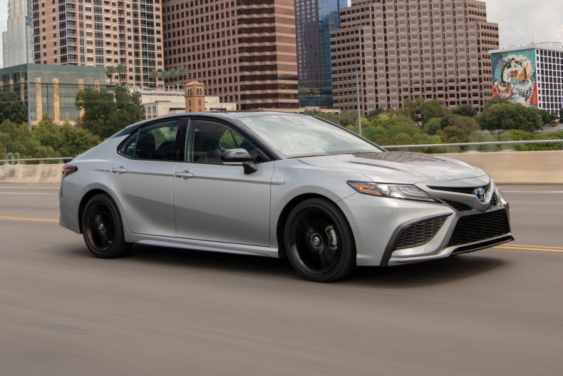 2022 Toyota Camry Hybrid XSE