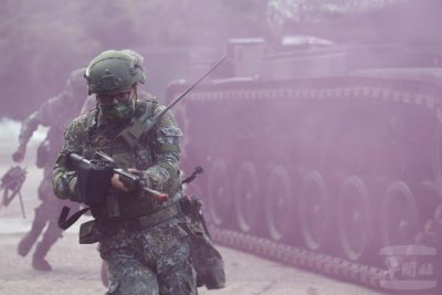 Taiwan Live-fire Military Drills Simulate Chinese Attacks