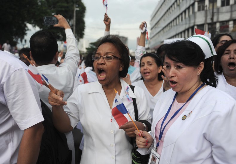 Doctors and nurses protesting in Panama City.