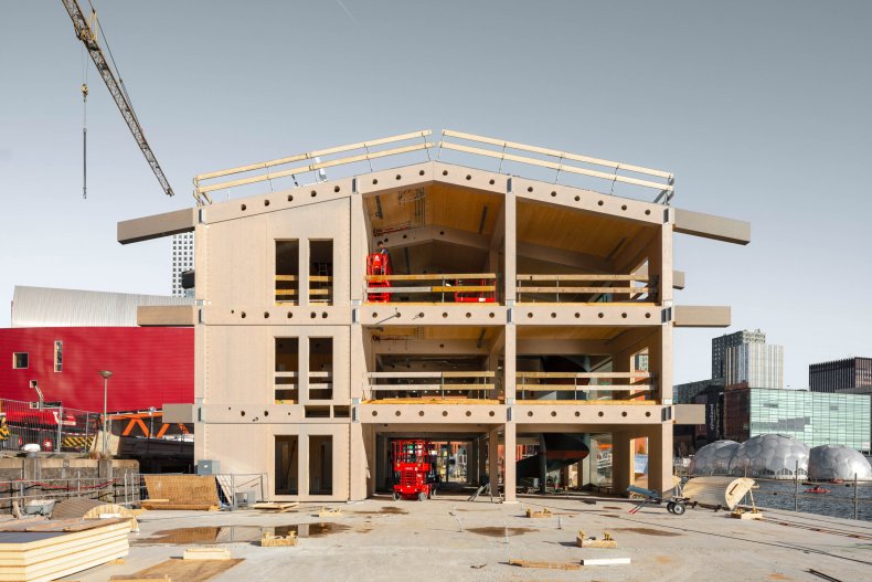 Floating Office Rotterdam construction