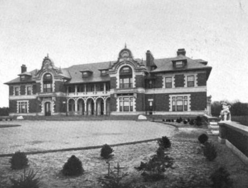 Idle Hour, Oakdale, New York