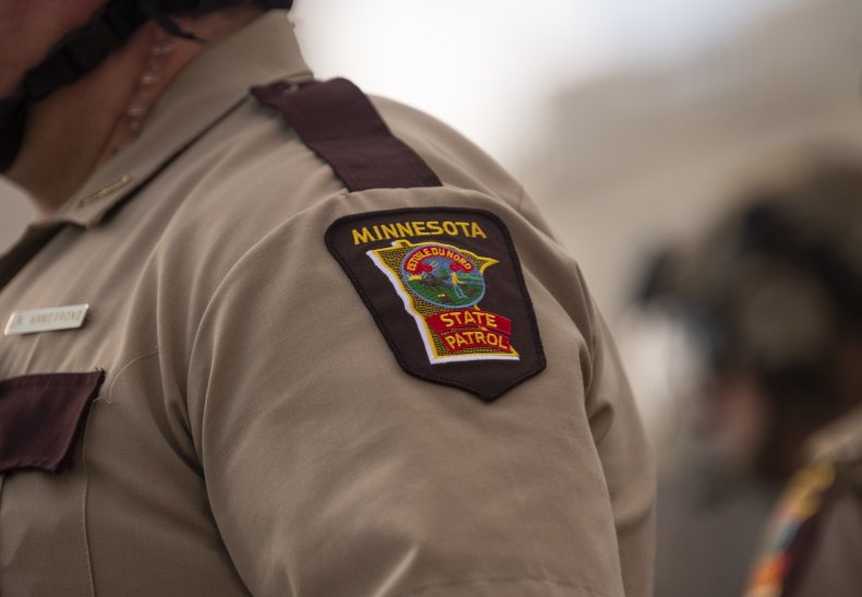 Minnesota Police Criticized Over ‘Not-Reaching Pouch’