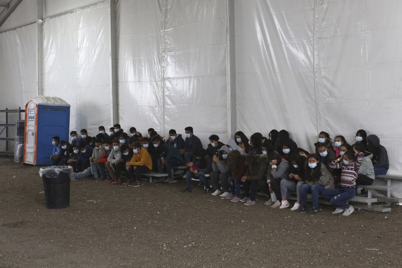 US-TEXAS-BORDER-IMMIGRATION-DETENTION