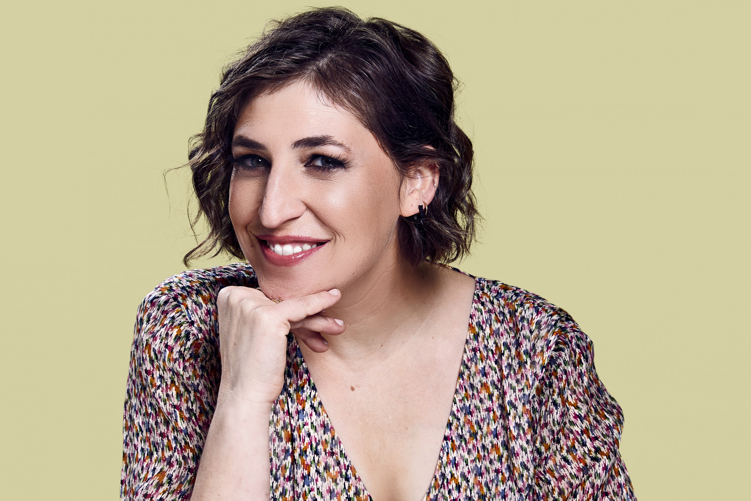 Mayim Bialik: I'd Give Up My First Child to Host Jeopardy! Forever