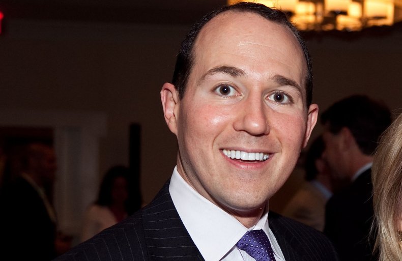 Photo of Fox News reporter Raymond Arroyo.
