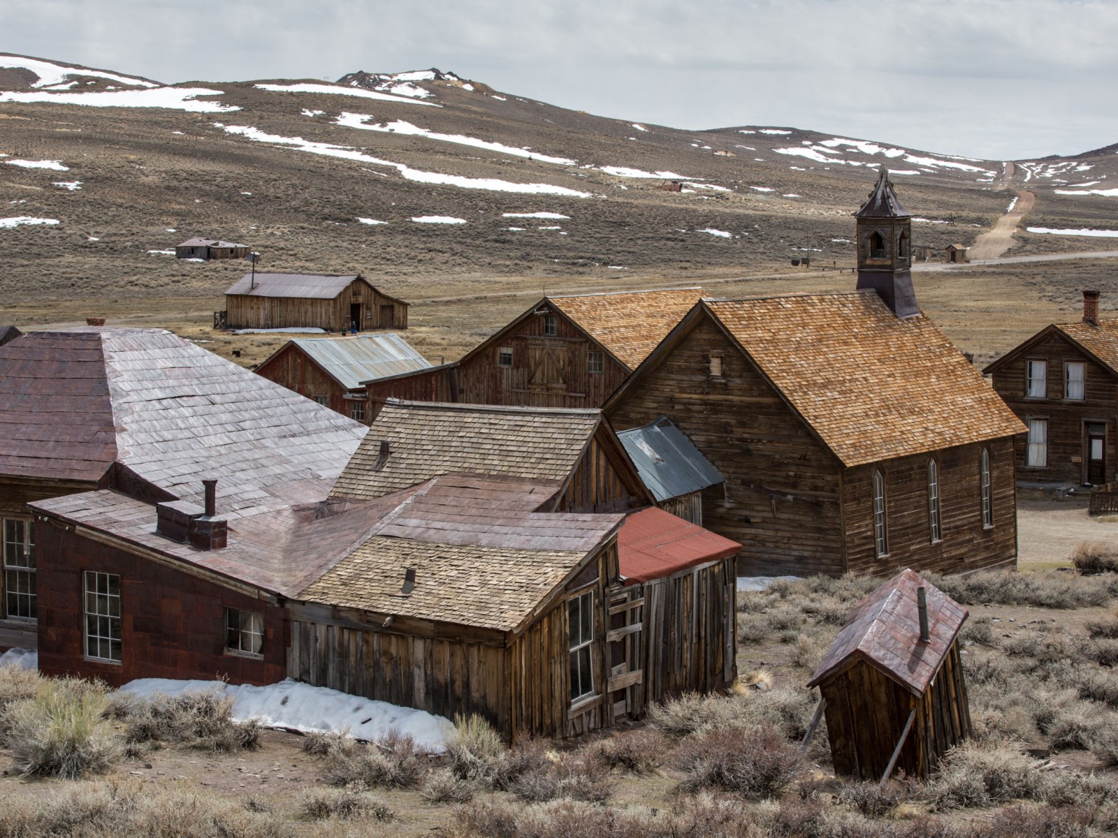 Receded Reservoir Uncovers Ghost Town in Utah During Drought