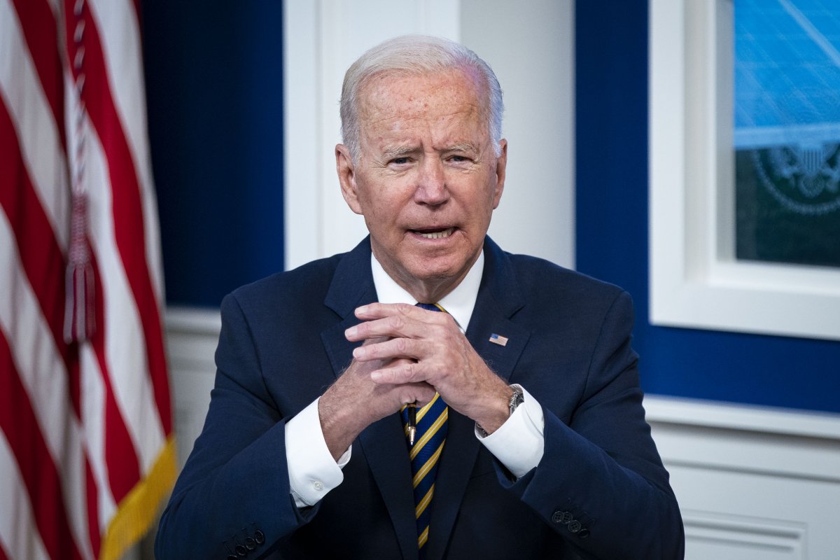 Biden's approval rating sinks to new low