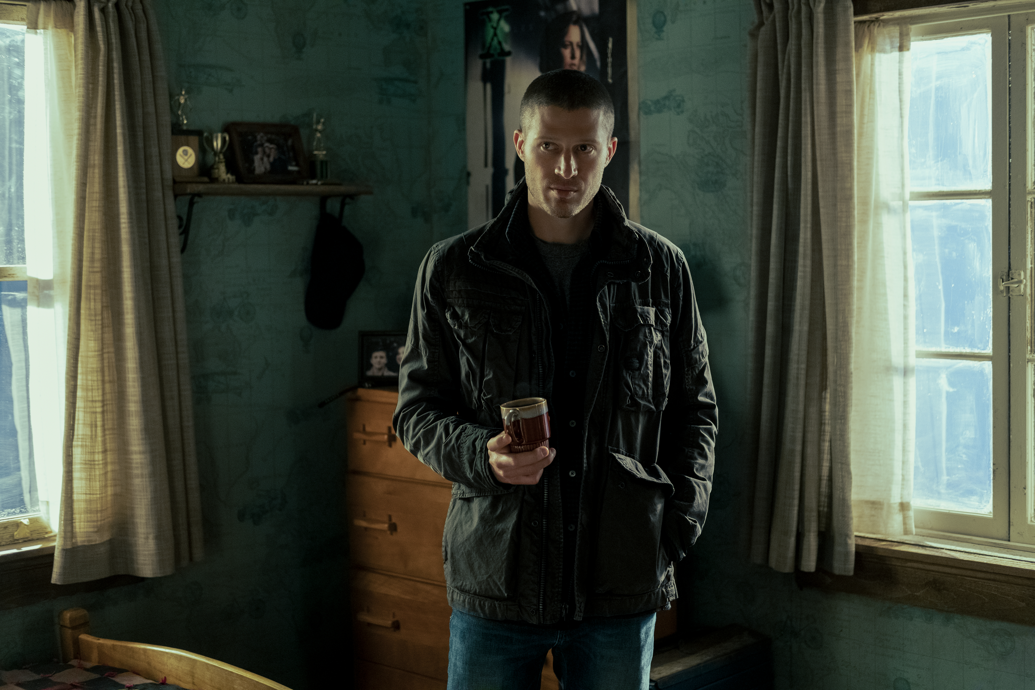 is riley flynn really dead in midnight mass