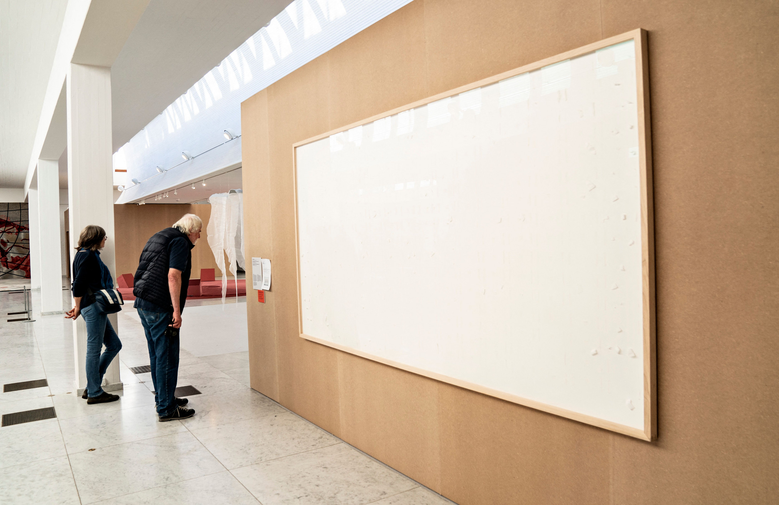 Artist Turns in Blank Canvases Titled 'Take the Money and Run