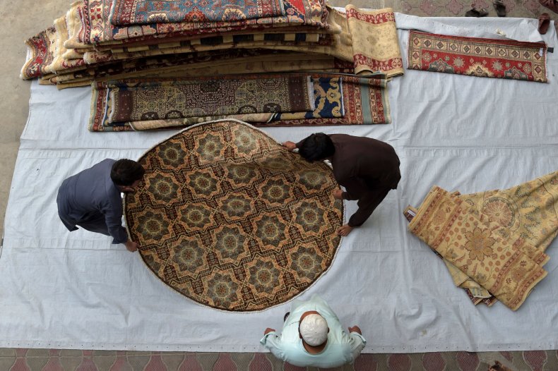 Afghan carpet vendors 