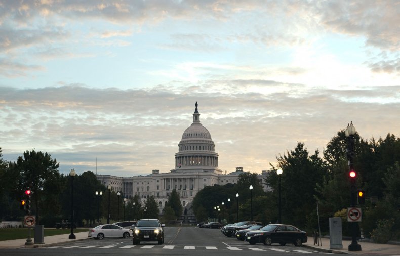 Biden urges Congress on debt ceiling lift