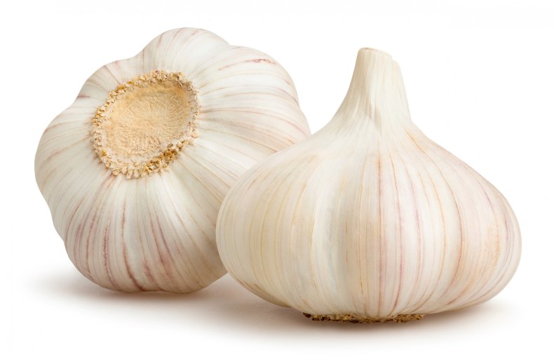 Garlic cloves 