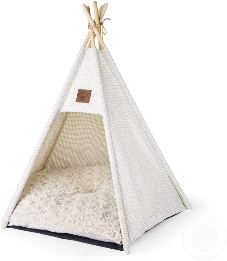 Pickle & Polly Dog Bed Teepee