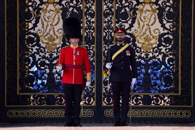 Canadian Soldiers Join Changing of the Guard Canadian Soldiers Join Changing of the Guard