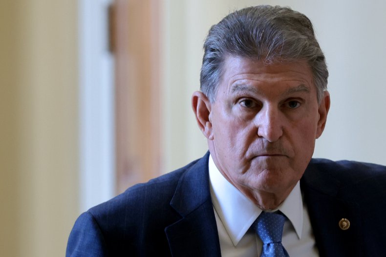 Joe Manchin Leaves a Democratic Luncheon