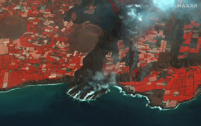 Cumbre Vieja erupting on La Palma. Cumbre Vieja erupting on La Palma.