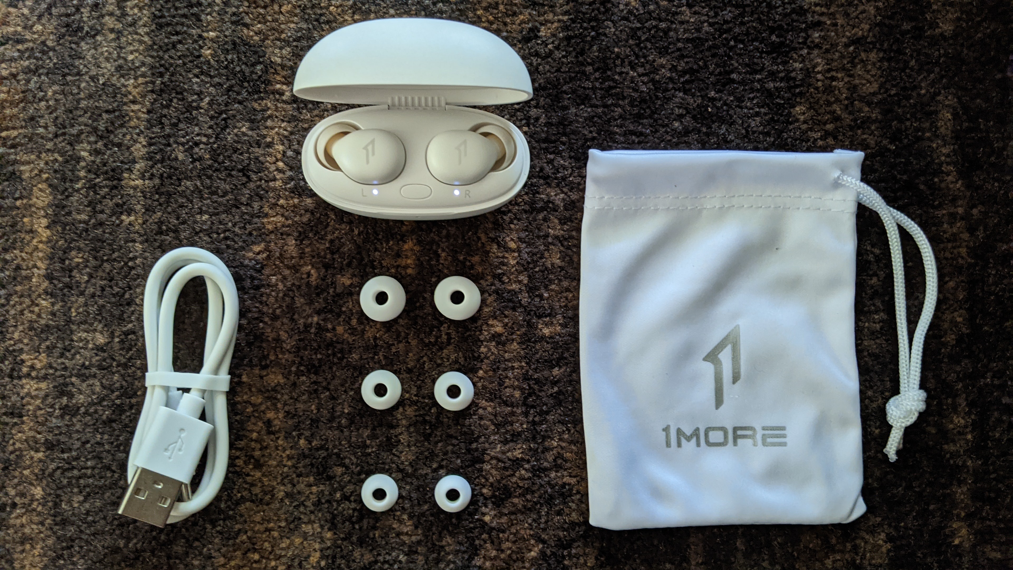 1More ComfoBuds Z Review: Great for Sleeping and Music