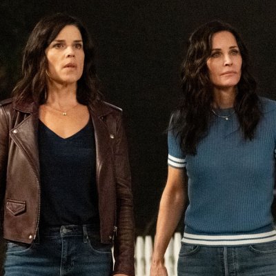 Neve Campbell and Courteney Cox Neve Campbell and Courteney Cox