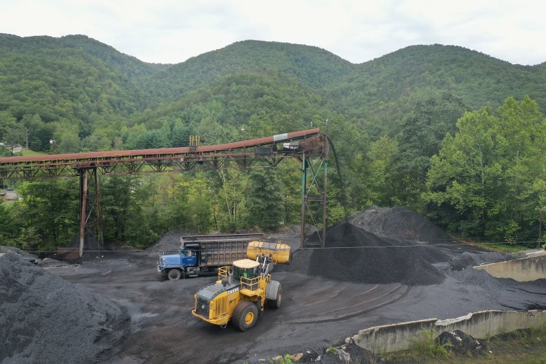 Coal Mining Jobs Drop 15 Percent In 