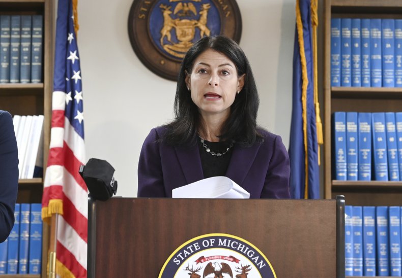 Michigan AG defends man's death at mall