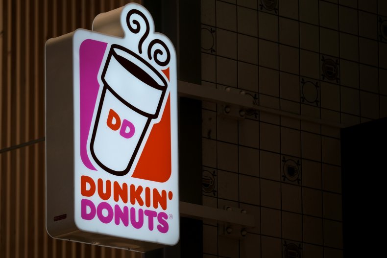 Photo Shows Dunkin’ Store Out of Donuts 