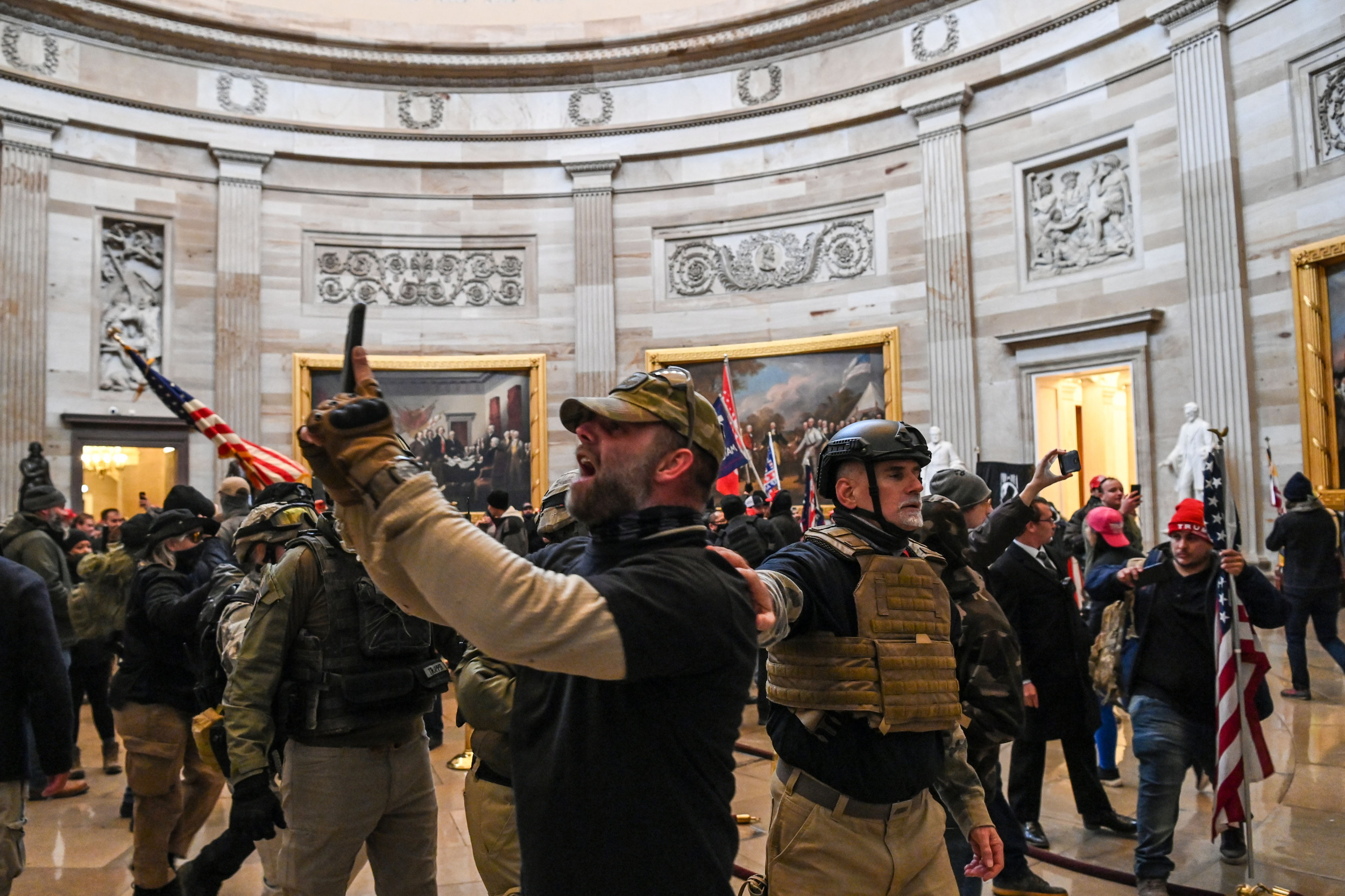 Capitol Cop Charged With Obstruction Allegedly Told Rioter To Erase