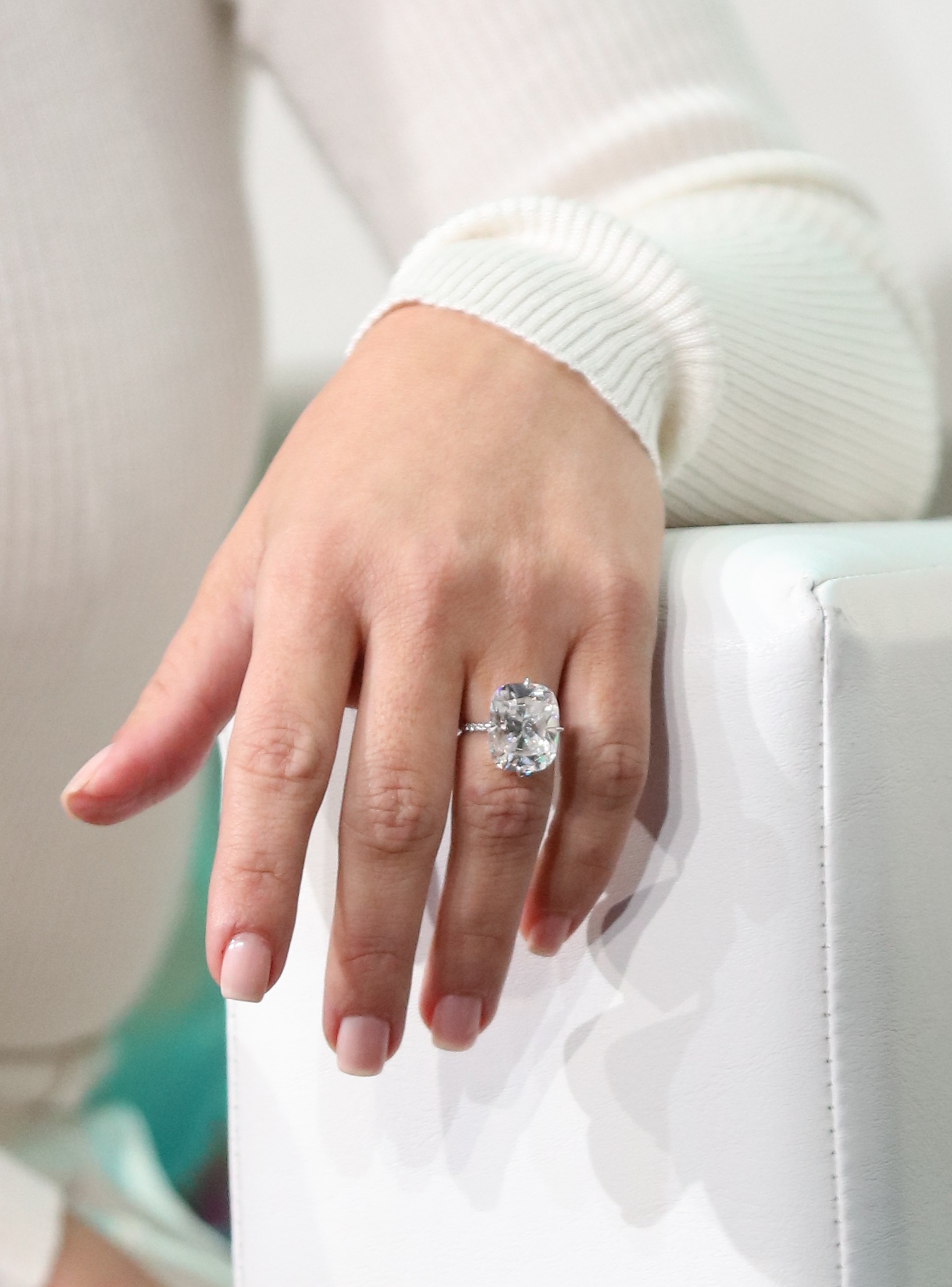 Kim k clearance stolen engagement ring