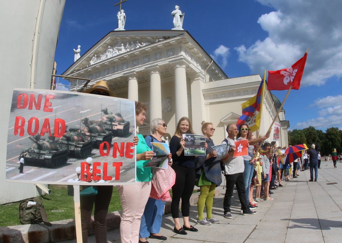 Lithuanians protest China in Vilnius