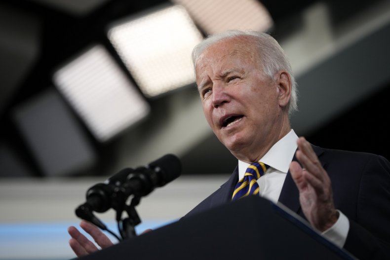 Poll: Most Think Government Doing Too Much