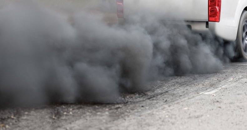 Diesel vehicle releasing exhaust fumes